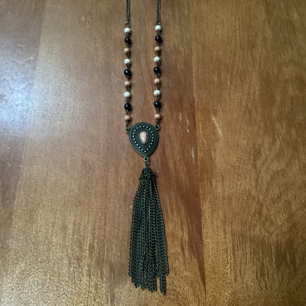 Paparazzi Jewelry Lot New  3 Necklaces and 3 pairs of earrings set (lot#1)